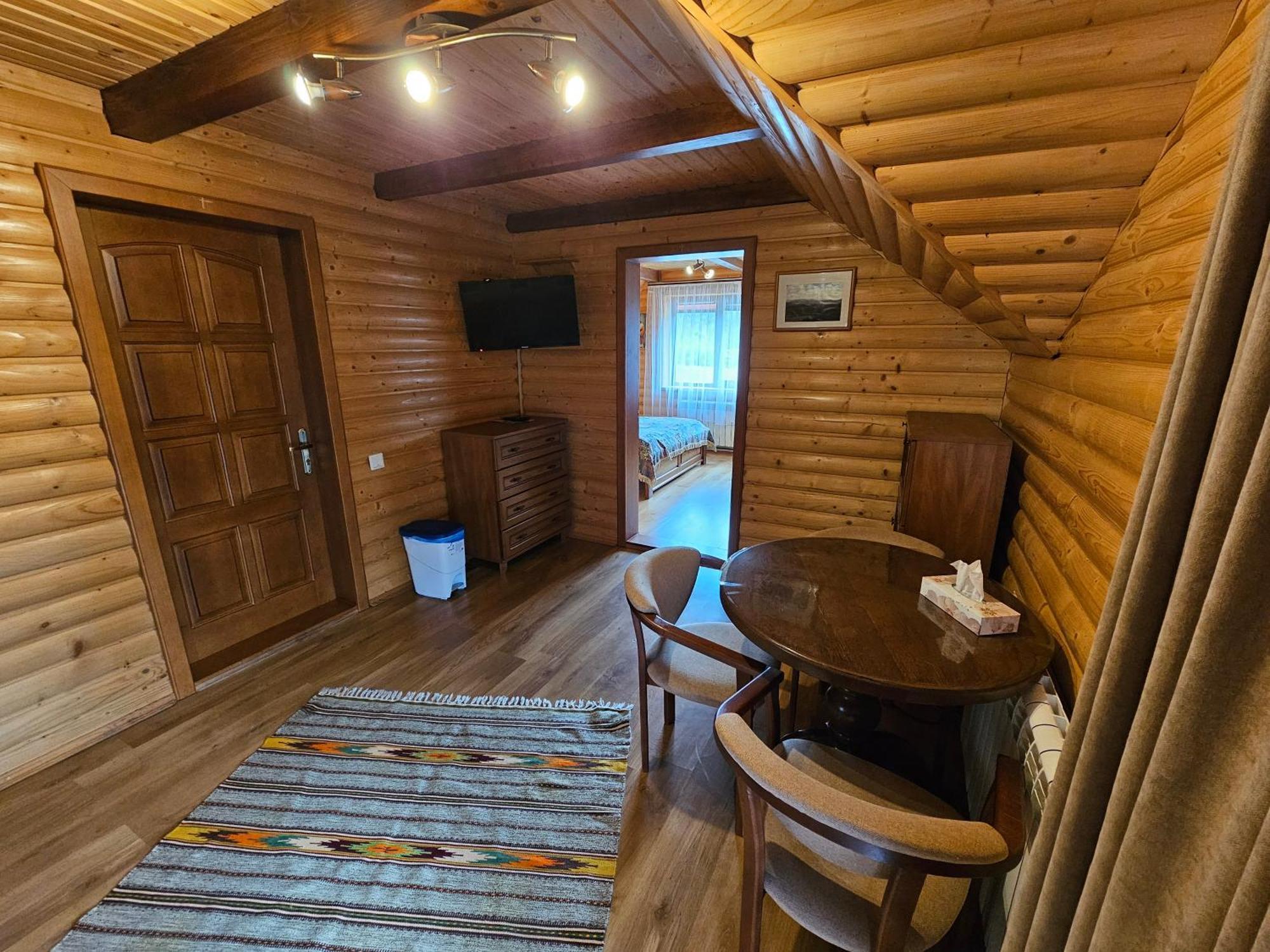 Guesthouse Kolo Druziv Tatariv Luaran gambar