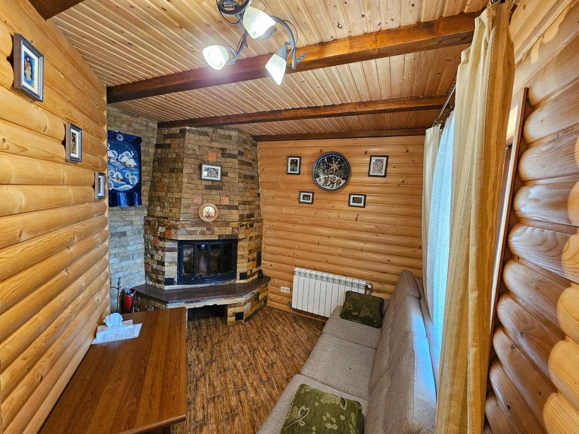 Guesthouse Kolo Druziv Tatariv Luaran gambar