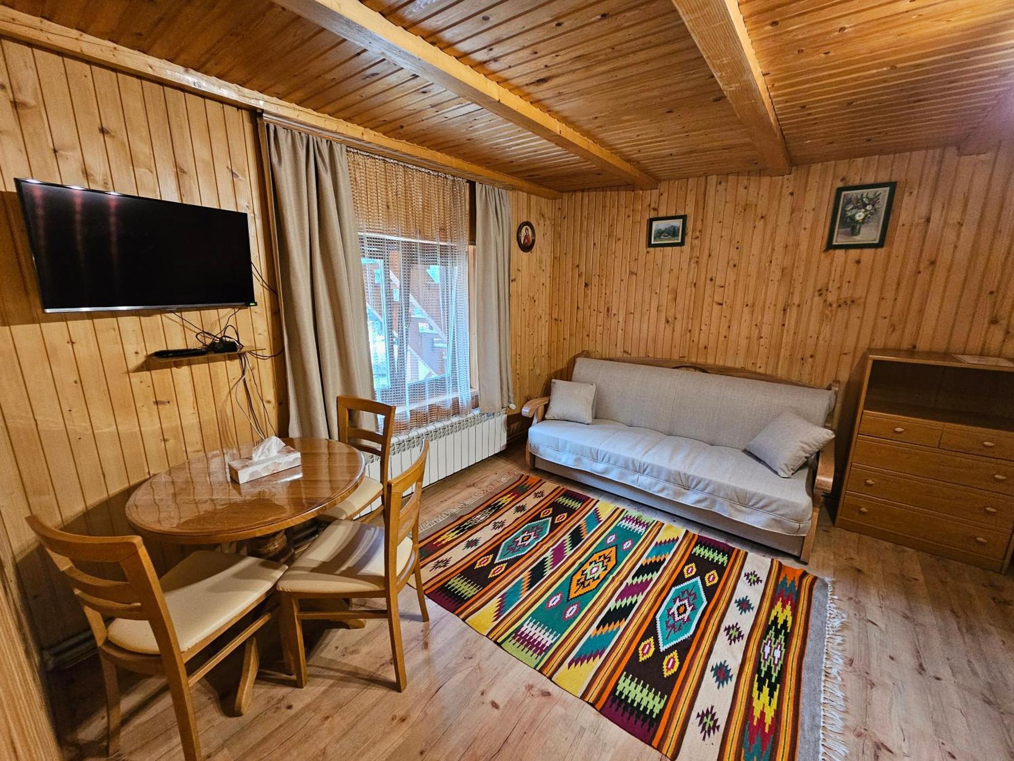 Guesthouse Kolo Druziv Tatariv Luaran gambar